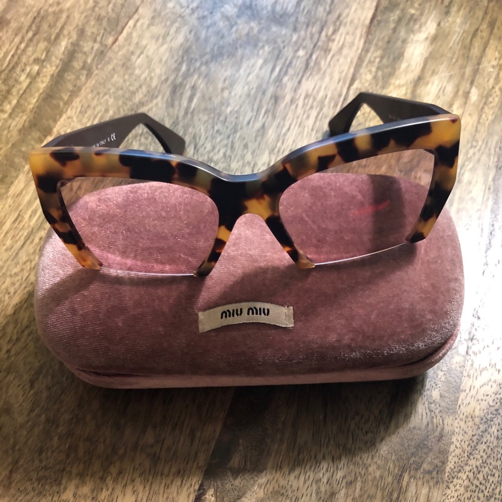 Miu Miu Rasoir Cutoff Sunglasses